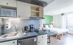Break & Home Clermont-Ferrand - Les Carmes Dechaux Appart'Hotel